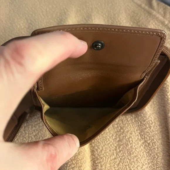 SOLD - Bottega Veneta Intreciatto  lambskin leather zip around bifold wallet - Picture 8 of 15